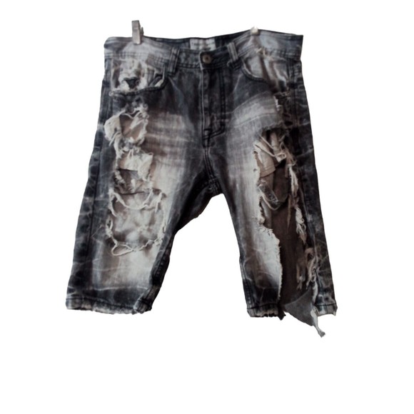 Men's‎ Twenty Two Oz  Shorts Lots Of Holes And Skin Shows Size 32 - Picture 9 of 16